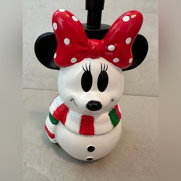 Disney Minnie Mouse Holiday Snowman w/Scarf Soap Dispenser Ceramic NEW - Picture 4 of 7